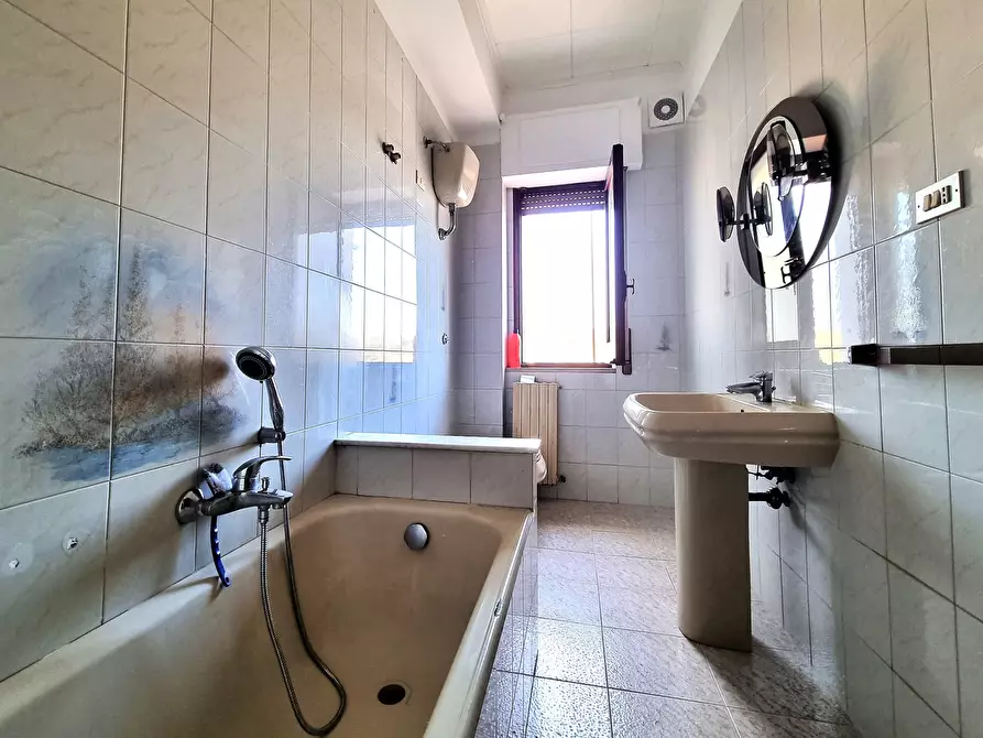 Immagine 8 di Quadrilocale in vendita  a Catanzaro