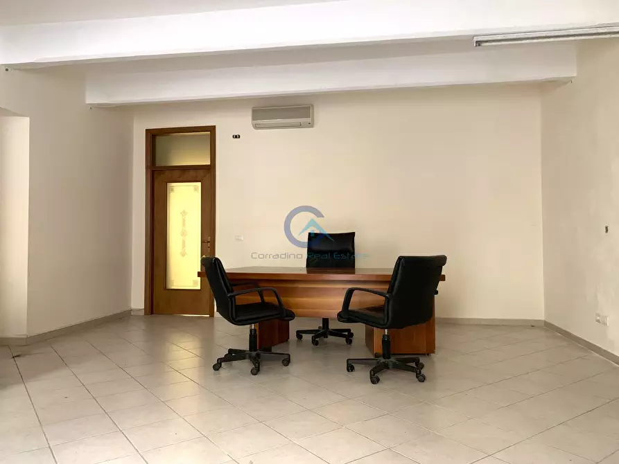 Immagine 2 di Ufficio in affitto  a Catanzaro