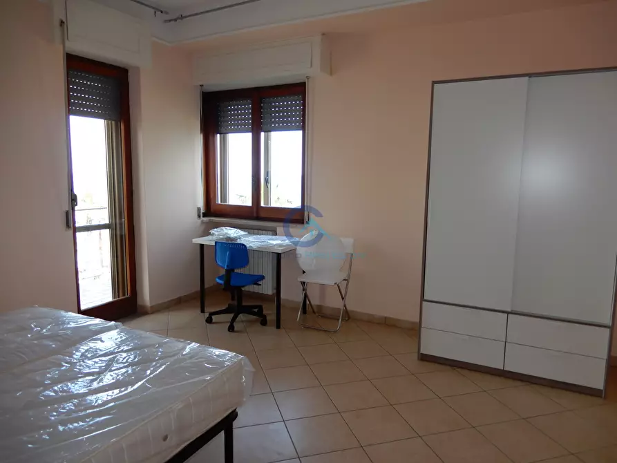 Immagine 10 di Stanza singola in affitto  a Catanzaro