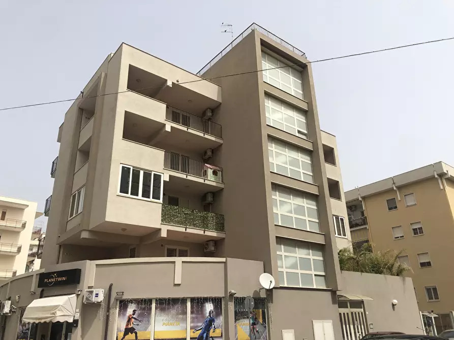 Immagine 29 di Trilocale in vendita  in Via Vizzini a Siracusa