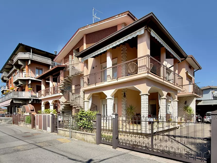 Immagine 1 di Trilocale in vendita  in Via N. Bixio 5 a Borgosatollo