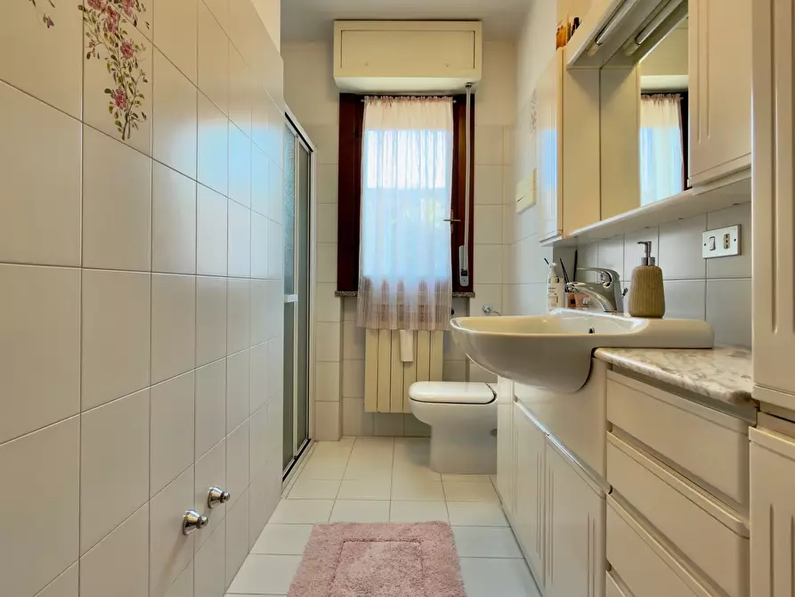 Immagine 23 di Villetta a schiera in vendita  in Via Benvenuto Cellini a Brescia