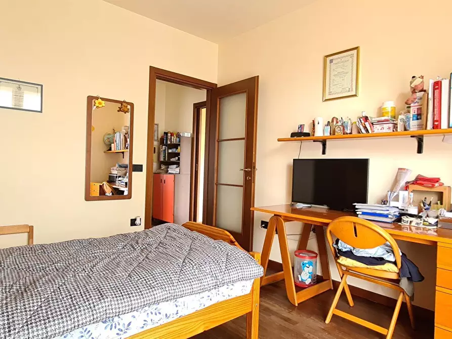 Immagine 14 di Trilocale in vendita  in Via Giuseppe di Vittorio 49 a Borgosatollo