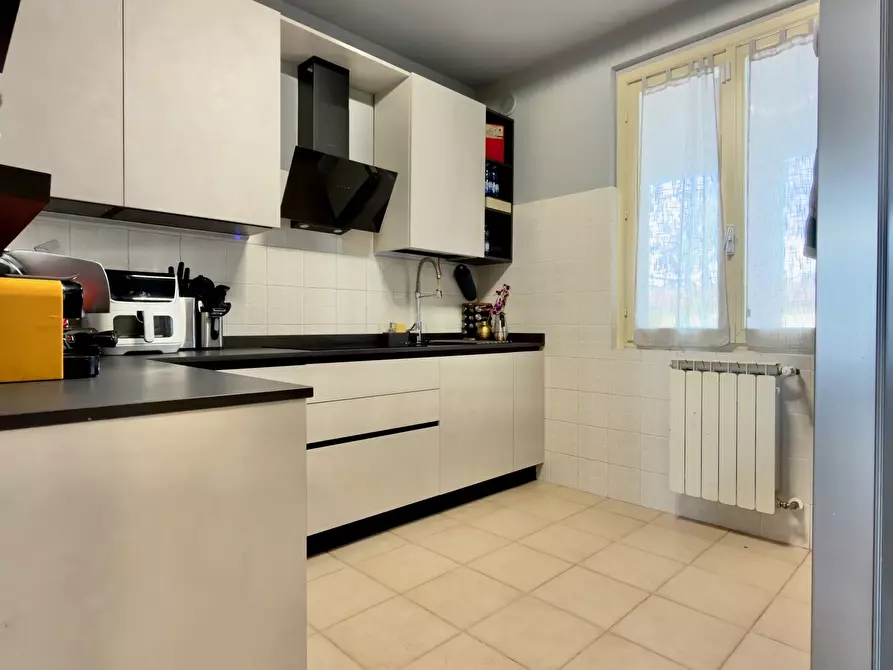 Immagine 8 di Quadrilocale in vendita  in Via Lucio Fiorentini 20 a Brescia