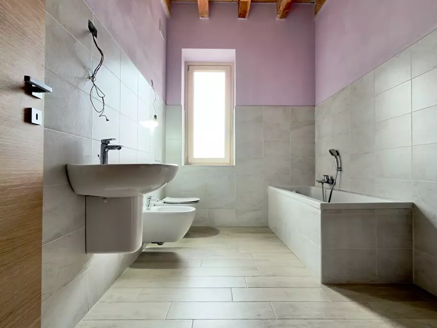 Immagine 15 di Trilocale in vendita  in Via Olmi a Chiari