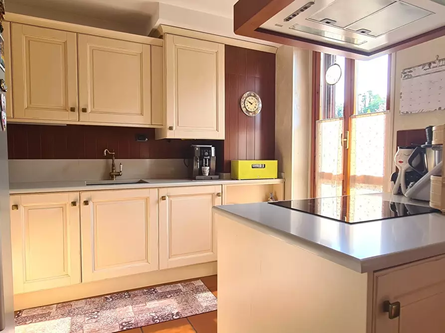 Immagine 9 di Quadrilocale in vendita  in Via Martiri Piazza della Loggia 46A a Capriano Del Colle