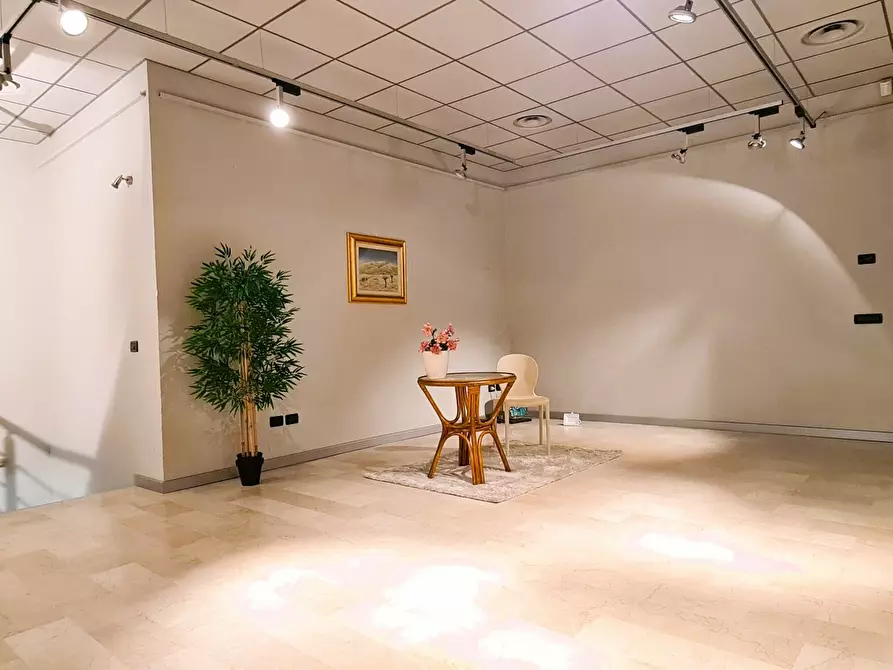 Immagine 7 di Locale commerciale in vendita  in CORSO PALESTRO 37/E a Brescia