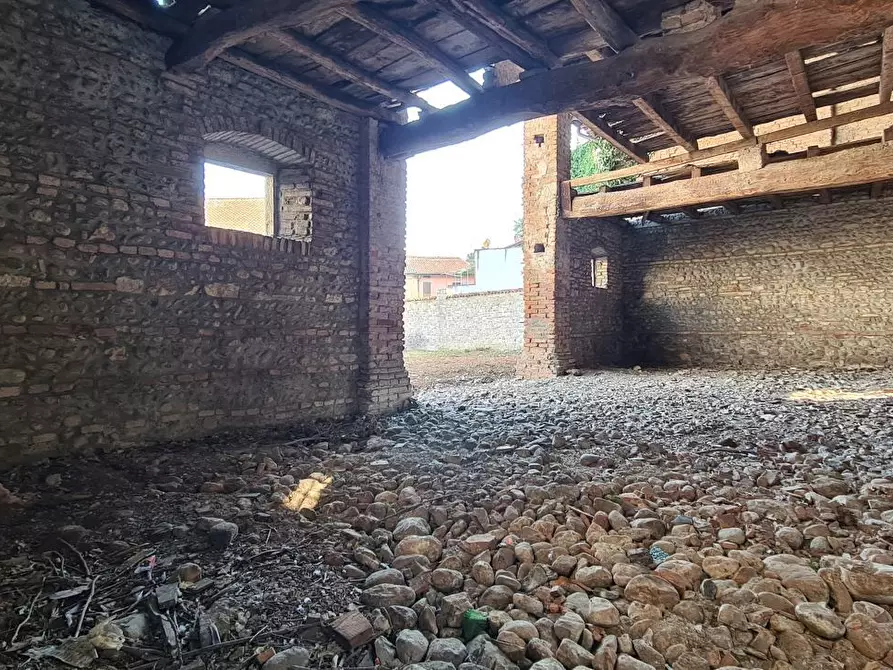Immagine 11 di Rustico / casale in vendita  in Via Santissima 27 a Borgosatollo
