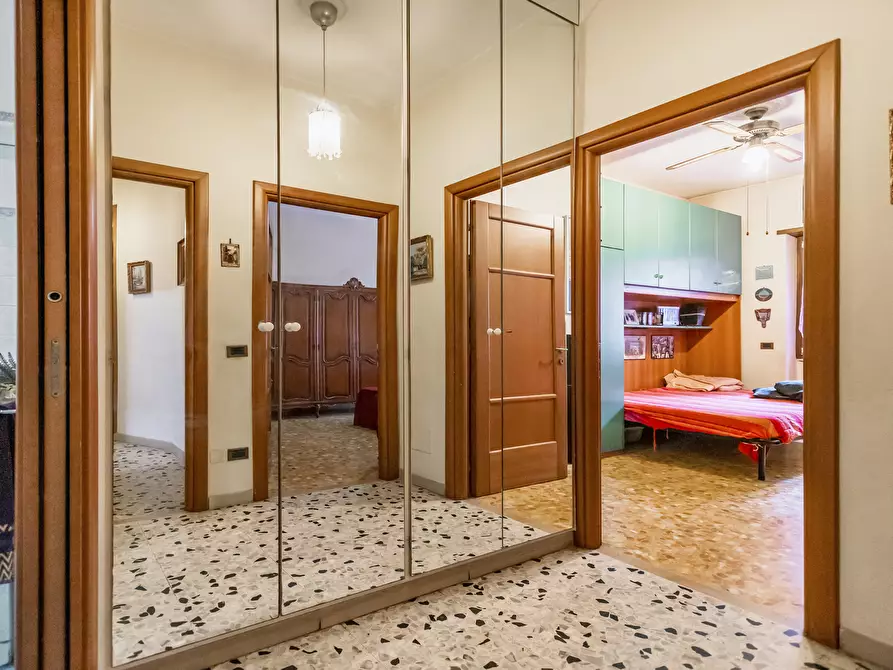 Immagine 13 di Trilocale in vendita  in Viale dei Consoli 27 a Roma