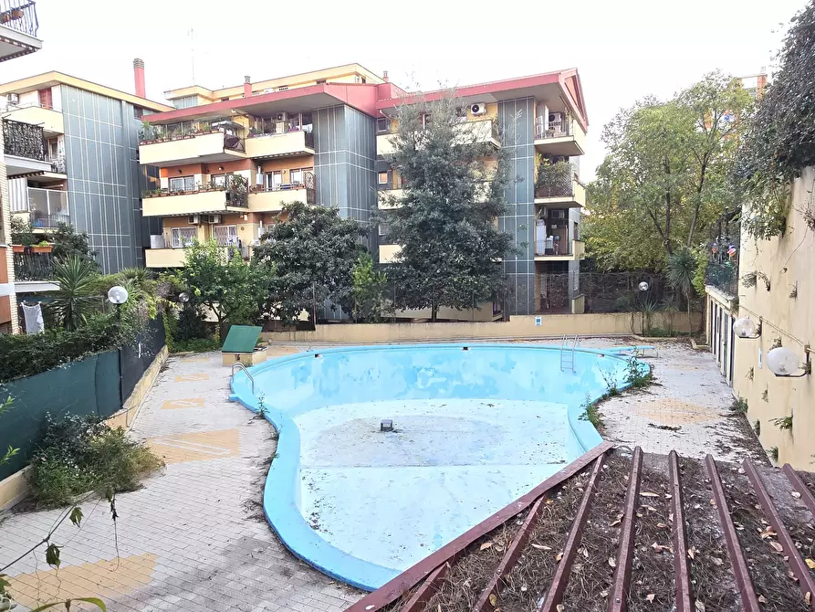 Immagine 3 di Bilocale in affitto  in Via Francesco Cocco Ortu 120 a Roma