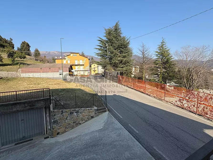 Immagine 14 di Trilocale in vendita  in Via Santa Geltrude Comensoli a Rota D'imagna