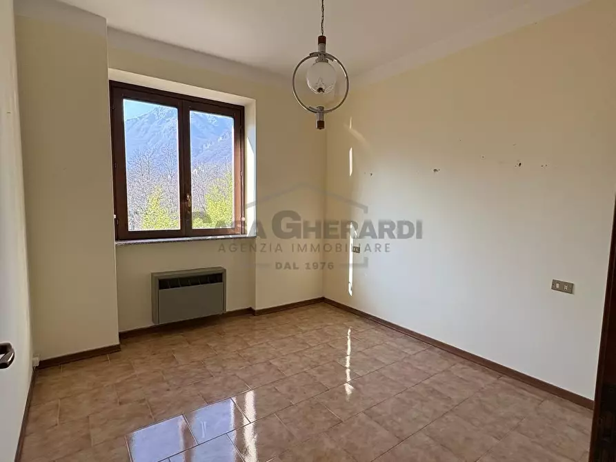 Immagine 11 di Trilocale in vendita  in Via Santa Geltrude Comensoli a Rota D'imagna