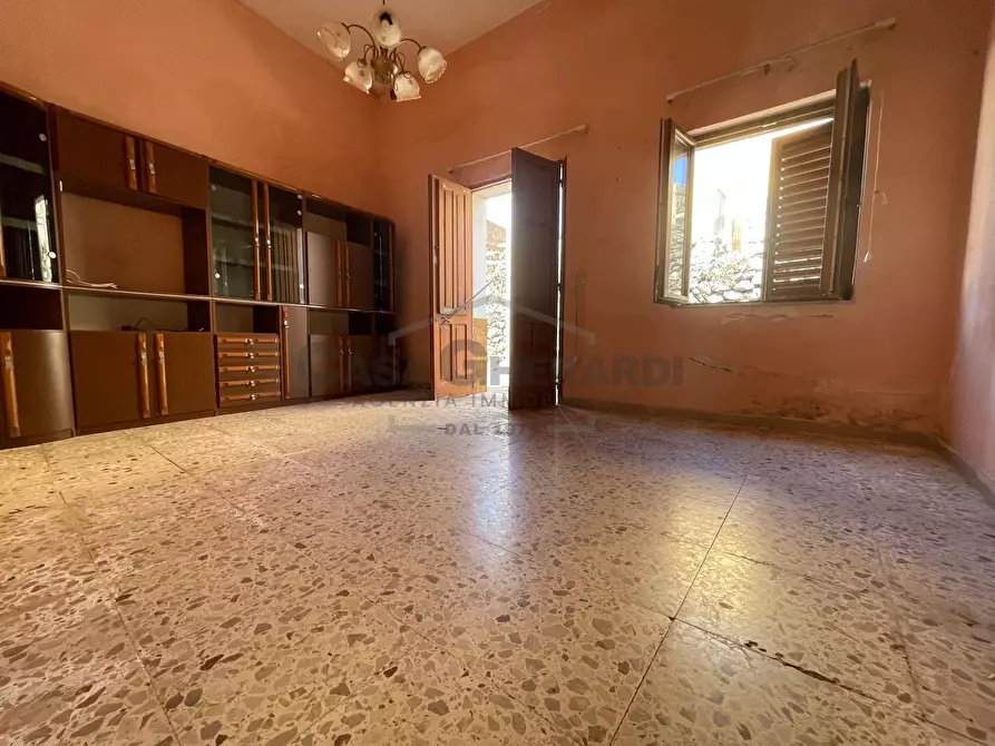 Immagine 10 di Rustico / casale in vendita  in Via Sibà a Pantelleria