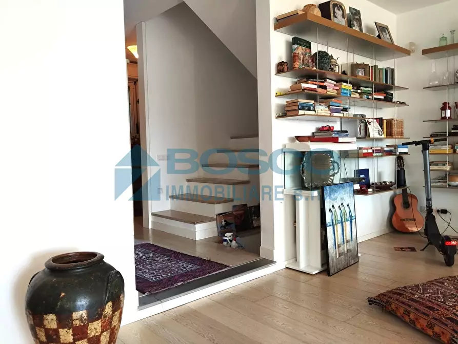 Immagine 13 di Pentalocale in vendita  in Costa di Murlo a La Spezia