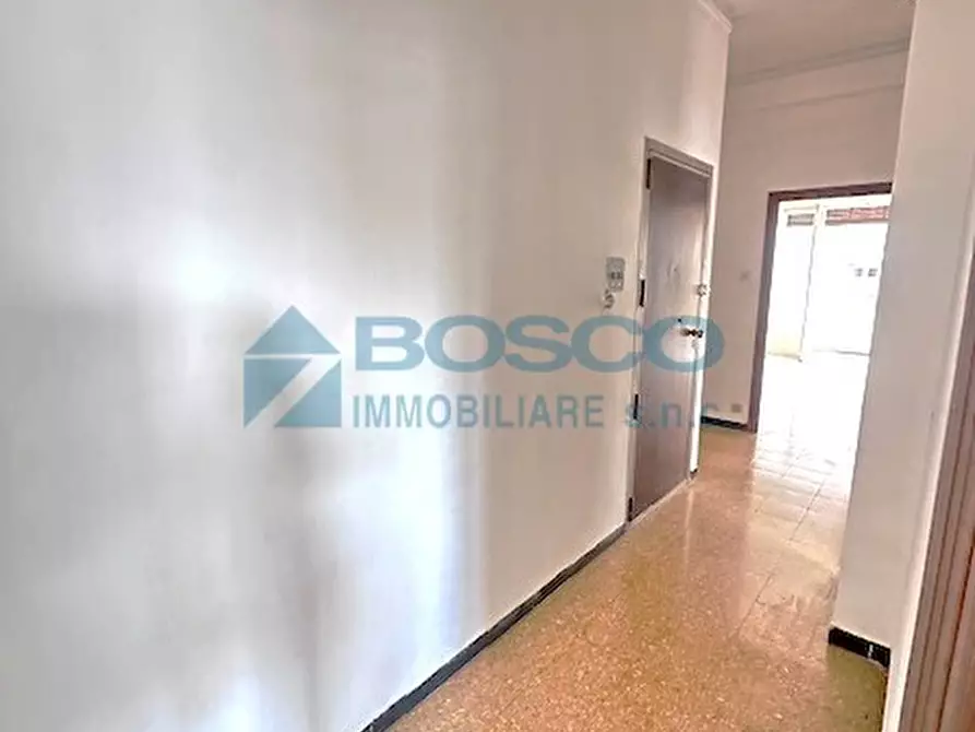 Immagine 2 di Pentalocale in vendita  in Via XXIV Maggio 158 a La Spezia