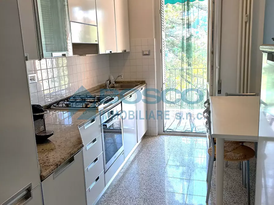 Immagine 2 di Pentalocale in vendita  in via Doninzetti a La Spezia