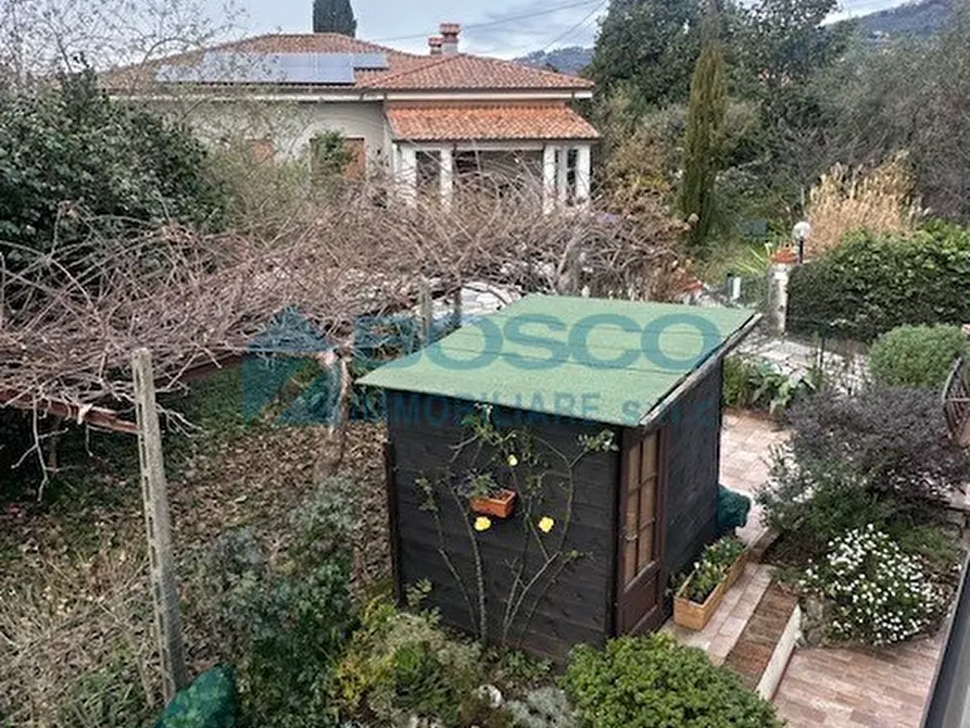 Immagine 11 di Casa bifamiliare in vendita  in Via Canale a Castelnuovo Magra