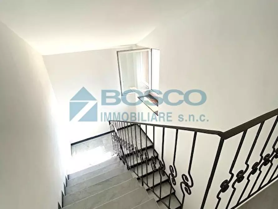 Immagine 38 di Pentalocale in vendita  in Via landinelli a Sarzana