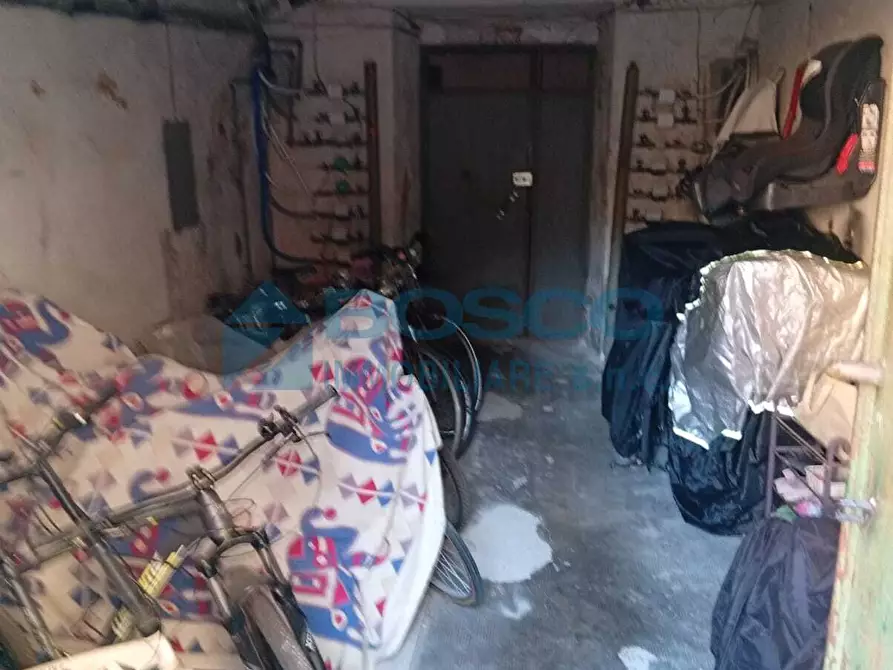 Immagine 16 di Pentalocale in vendita  in Via Amalfi a La Spezia