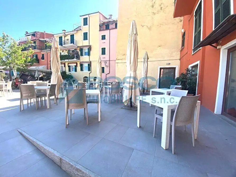 Immagine 10 di Bar / Ristorante in vendita  a Lerici
