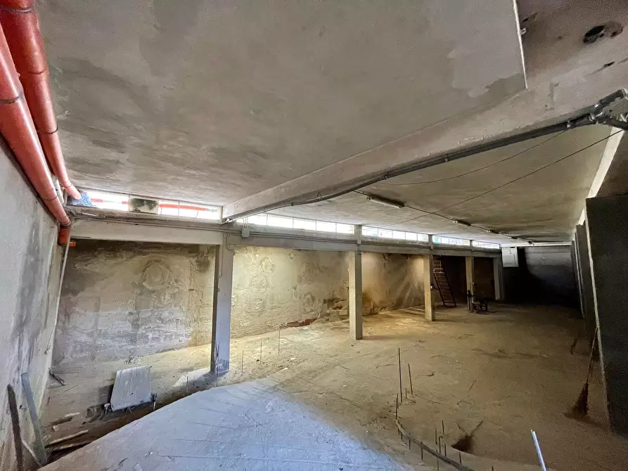 Immagine 22 di Magazzino in vendita  in Via Unione Sovietica 25 a Siracusa