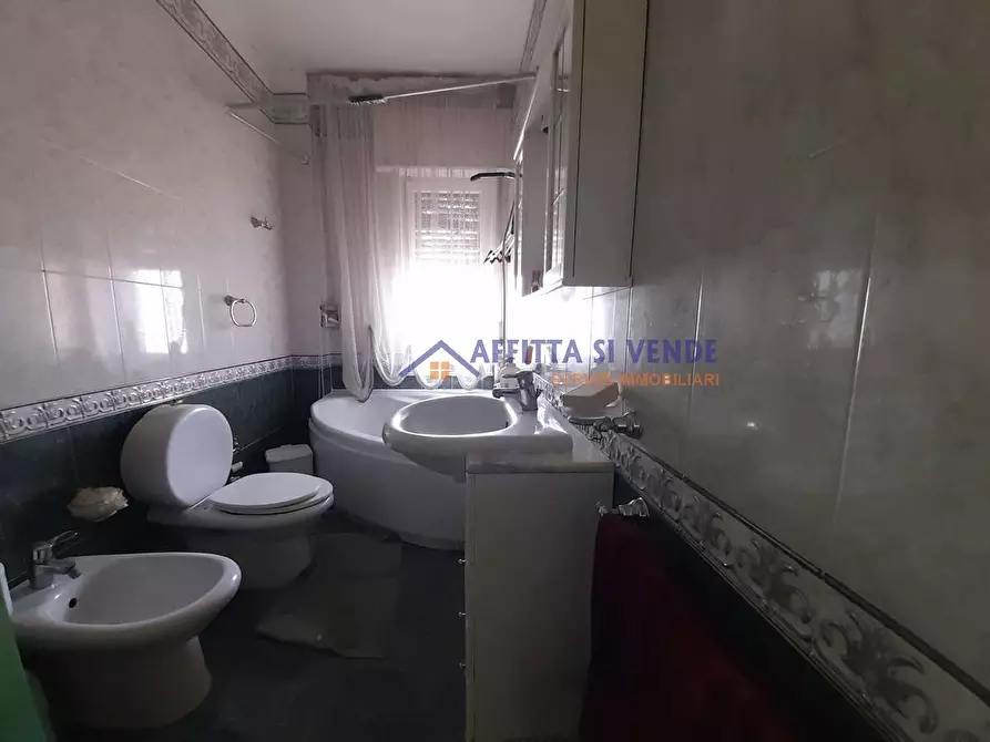 Immagine 9 di Pentalocale in vendita  in Via Corsica 29 a Siracusa