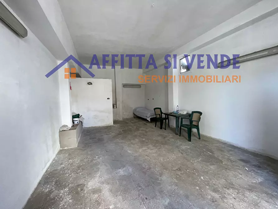 Immagine 1 di Locale commerciale in vendita  in Via Francia 1 a Siracusa