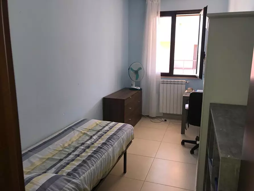 Immagine 27 di Pentalocale in vendita  in Viale San Panagia 170 a Siracusa
