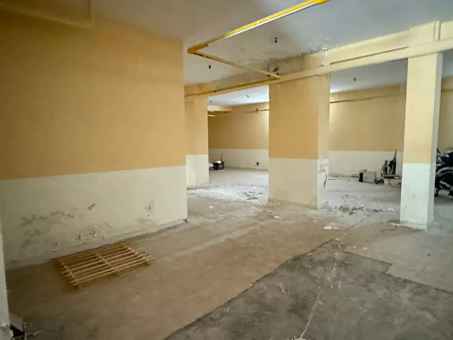 Immagine 5 di Locale commerciale in affitto  a Pescara