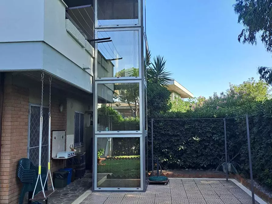 Immagine 4 di Villa in vendita  in Via Figlie della Sapienza 15 a Pescara