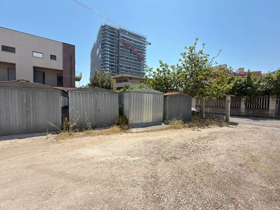 Immagine 7 di Garage in vendita  in Via dei Pretuzi 15 a Pescara