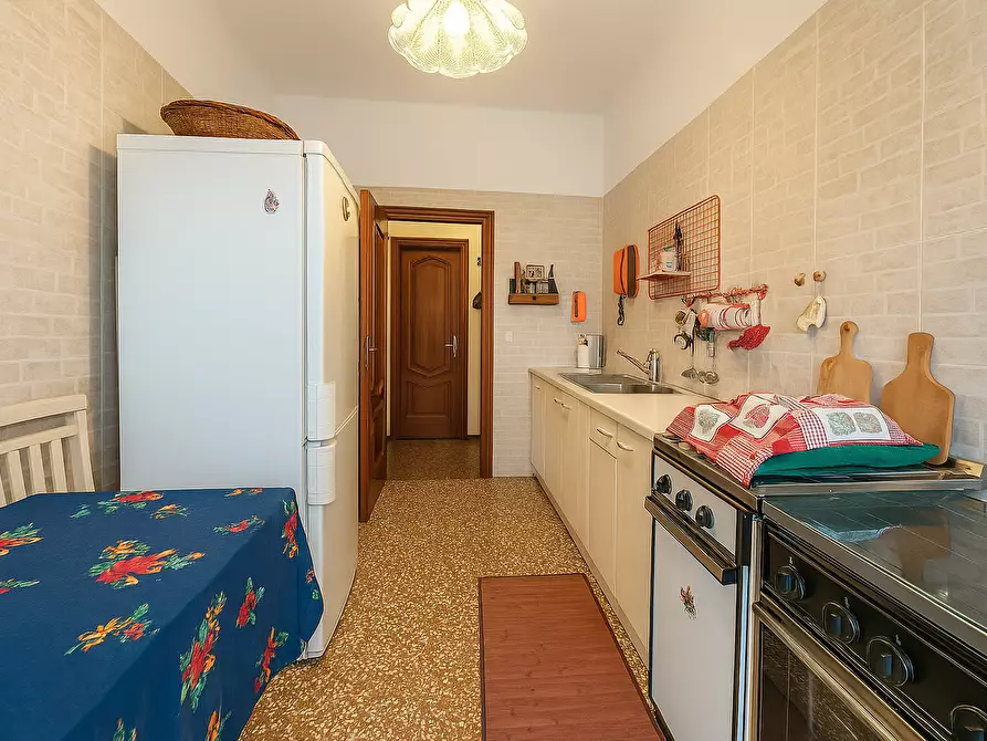 Immagine 3 di Bilocale in vendita  a Rapallo