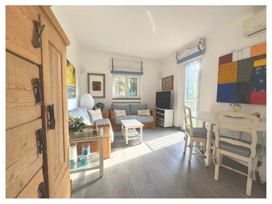 Immagine 24 di Trilocale in vendita  a Zoagli