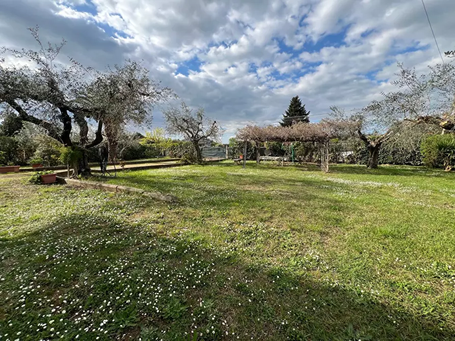 Immagine 20 di Villa in vendita  a Fiano Romano