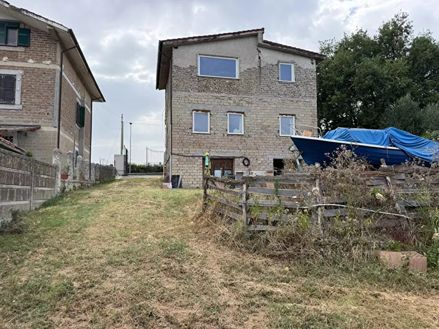 Immagine 21 di Casa indipendente in vendita  a Torrita Tiberina