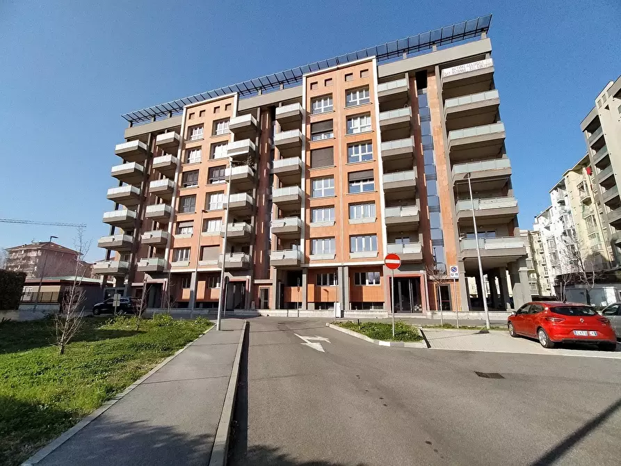 Immagine 2 di Quadrilocale in vendita  in Via Pietro Cossa 105 a Torino