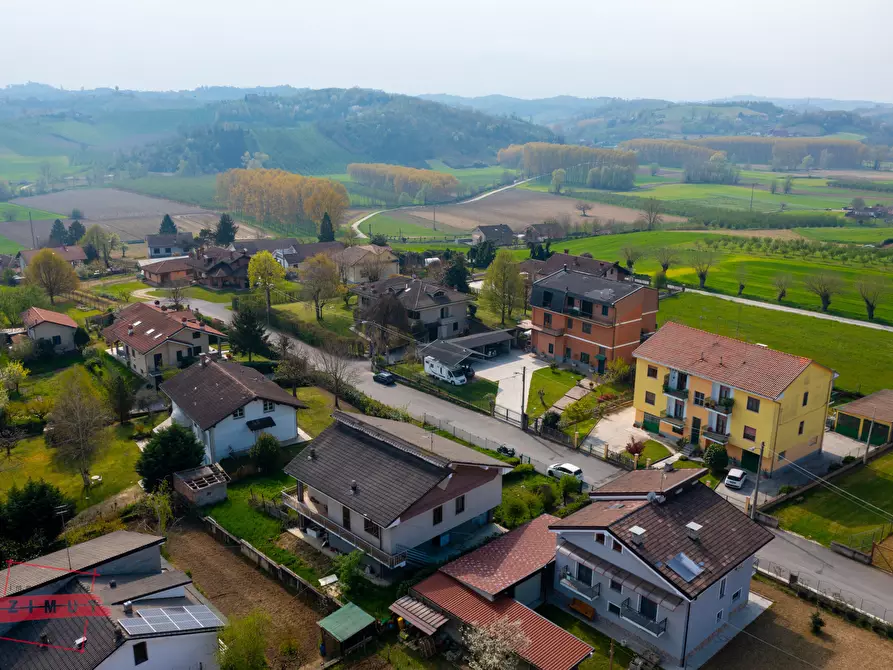 Immagine 4 di Villa in vendita  in via rossini 5 a San Damiano D'asti