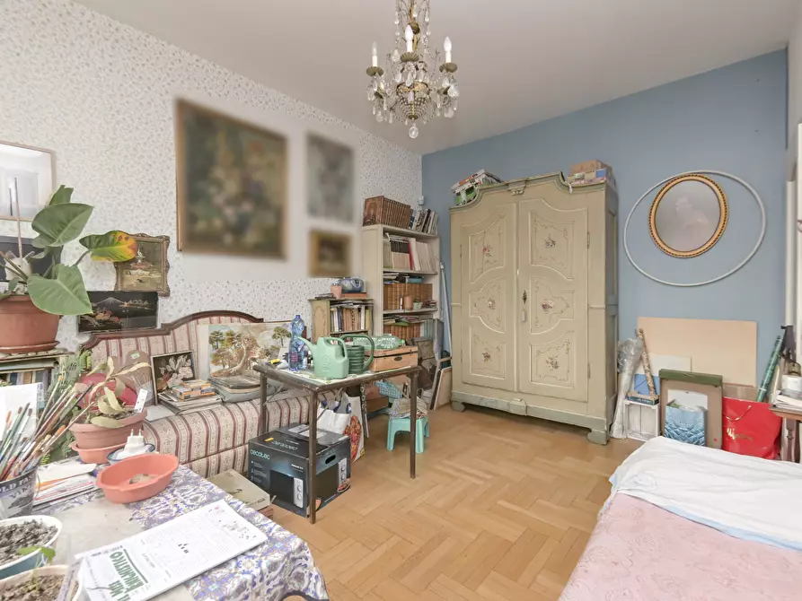 Immagine 7 di Pentalocale in vendita  in Via Trana a Torino