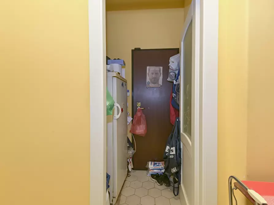 Immagine 19 di Pentalocale in vendita  in Via Trana a Torino