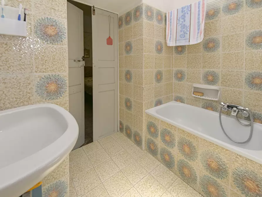 Immagine 20 di Quadrilocale in vendita  in via torino 4 a Lemie