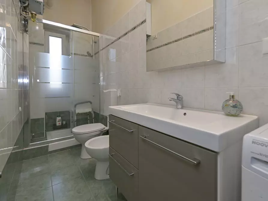 Immagine 38 di Quadrilocale in vendita  in via Livorno 9 a Torino