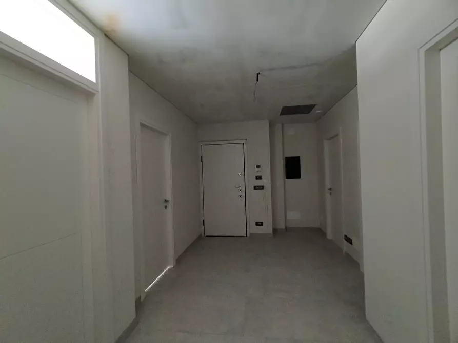 Immagine 8 di Quadrilocale in vendita  in Via Pietro Cossa 105 a Torino