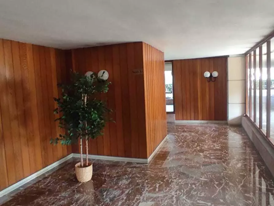 Immagine 5 di Quadrilocale in vendita  in Via Giovanni Servais 178 a Torino