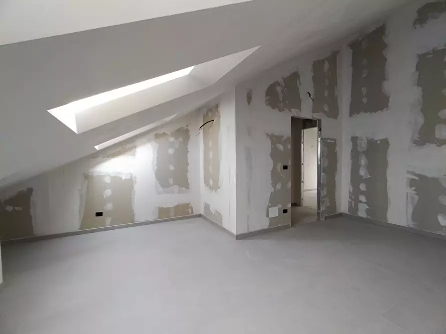 Immagine 29 di Quadrilocale in vendita  in Via Pietro Cossa 105 a Torino