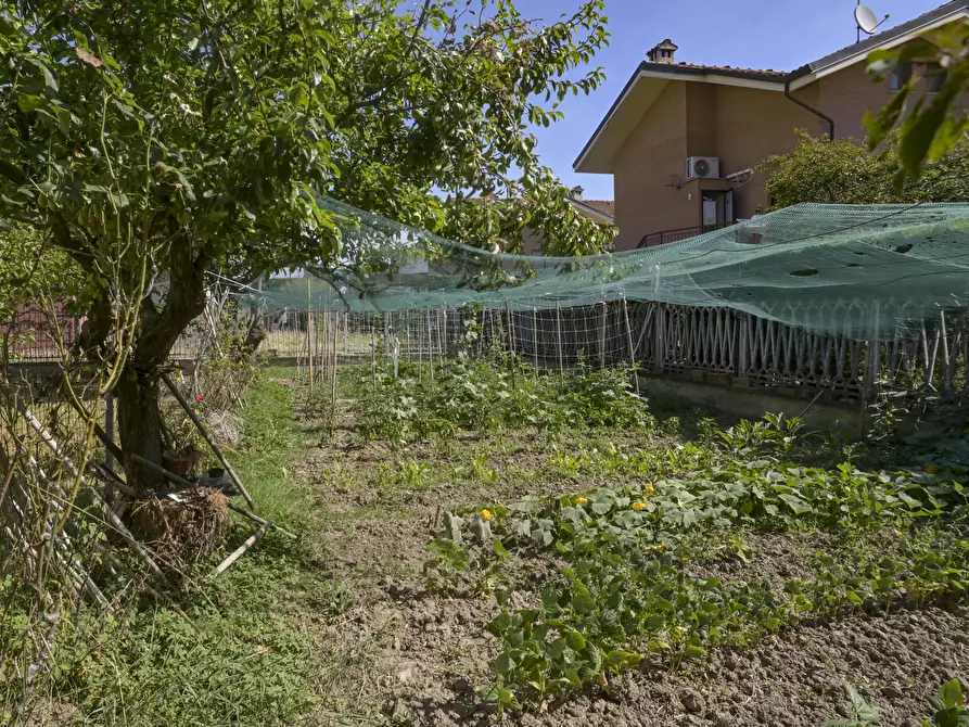 Immagine 117 di Casa bifamiliare in vendita  in Via Settimo 80 a Leini