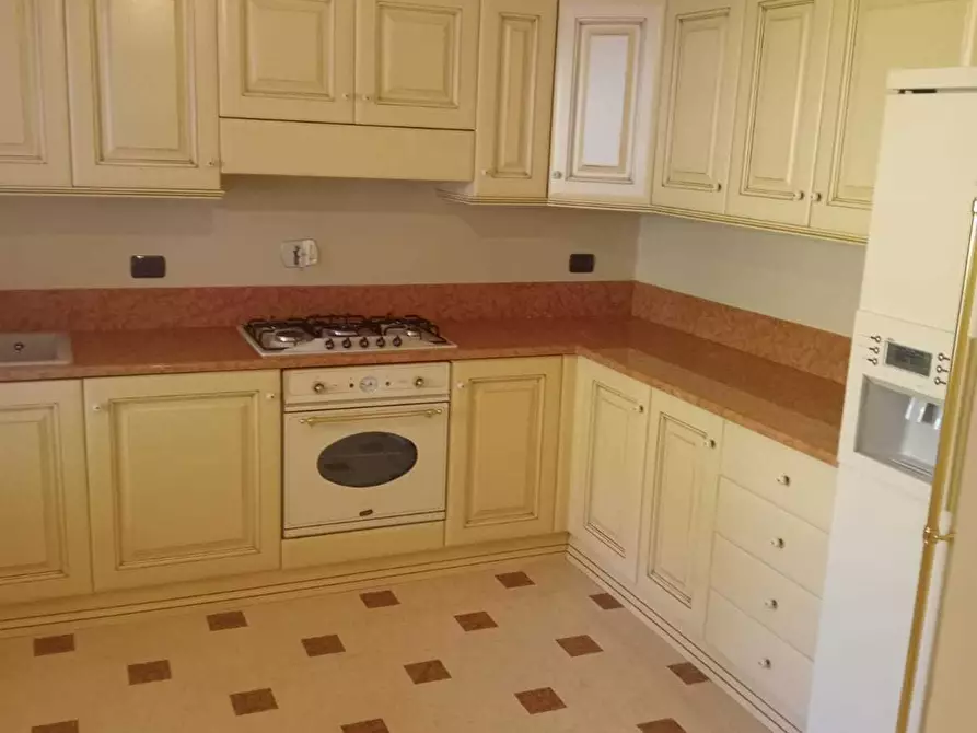 Immagine 66 di Pentalocale in vendita  in Strada Milius - Ronsaglia 14 a Moncalieri