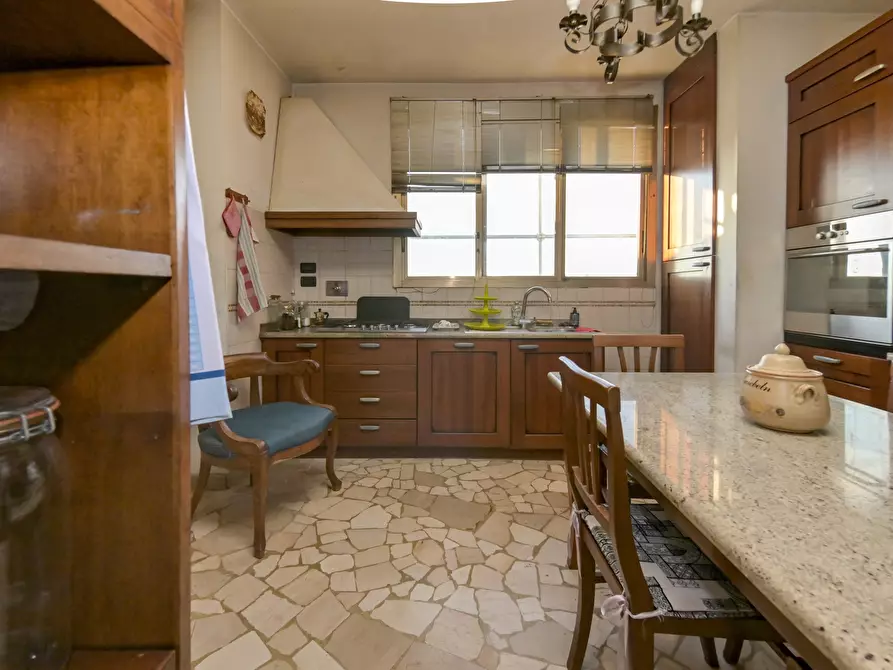 Immagine 52 di Attico in vendita  in Via Ventimiglia 76 a Torino