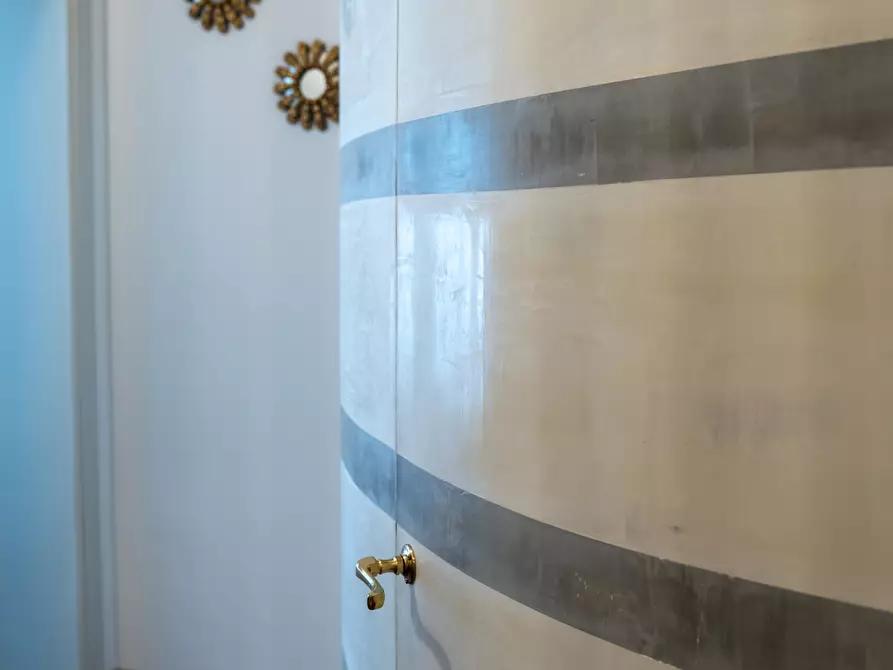 Immagine 21 di Appartamento in vendita  a Pisa