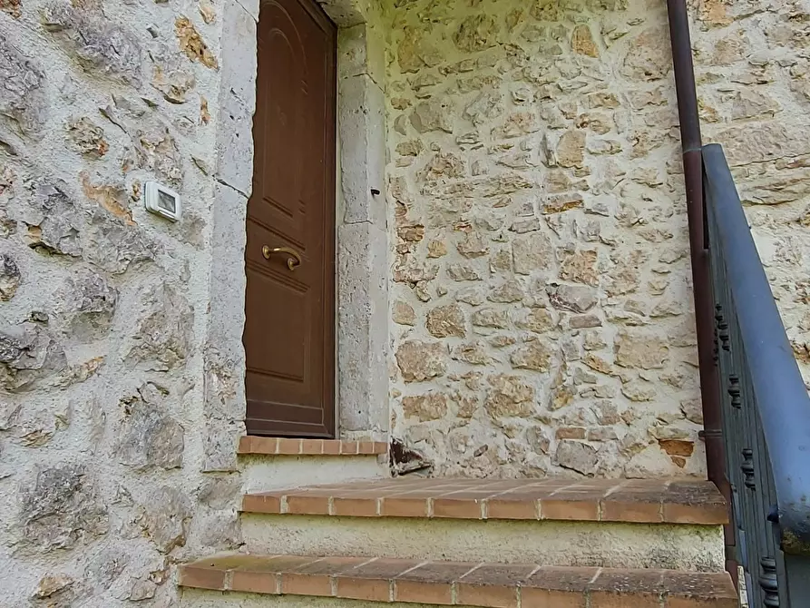 Immagine 35 di Porzione di casa in vendita  a Massa Martana