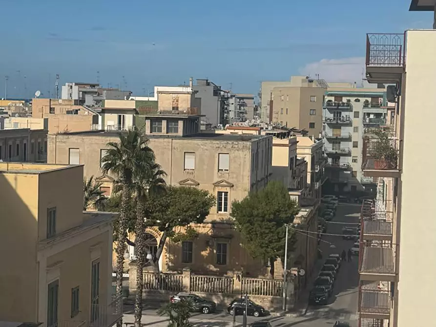 Immagine 16 di Trilocale in vendita  in Via Fratelli Bandiera a Monopoli